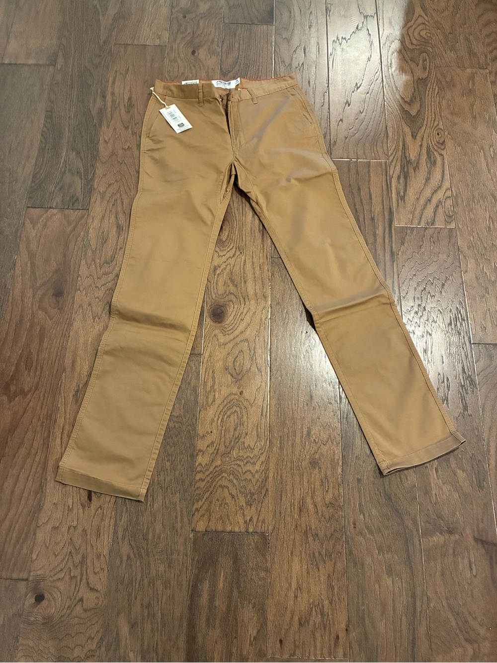 Mountain Khakis Lodo Pant
NWT
